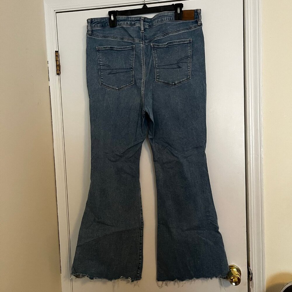 Size 20 American Eagle - Next Level Stretch - Super High Rise Flare Jeans - Picture 2 of 9
